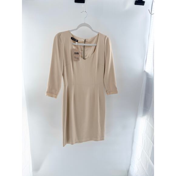 Dolce and Gabbana Dresses & Skirts - Dolce and Gabbana 3/4 Sleeve V-Neck Midi Shift Dress Beige Women's Size Small